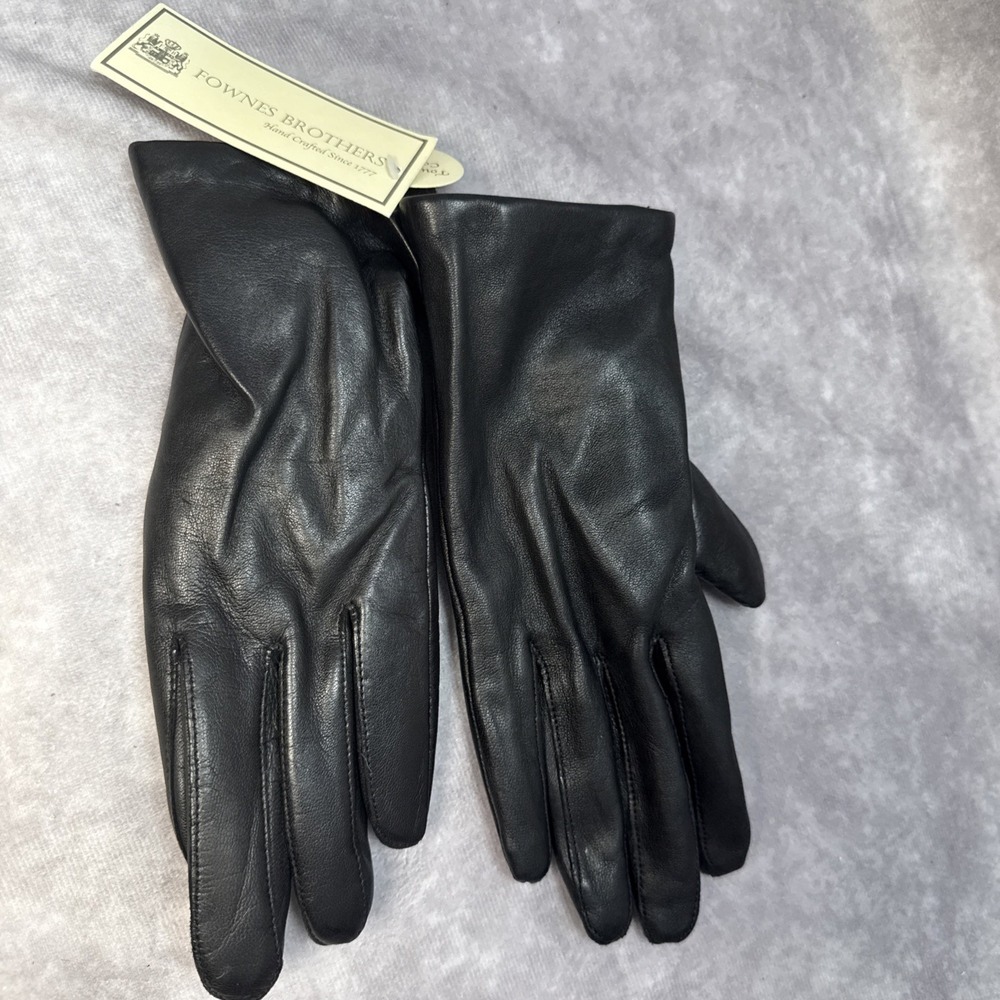 Fownes Gloves Leather Black Lightweight Handcrafted Womens L 7" Touch Screen NWT